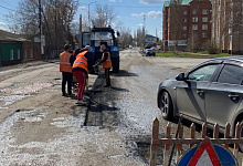 Бузулукские дорожные службы приступили к мелкоямочному ремонту автомобильных дорог